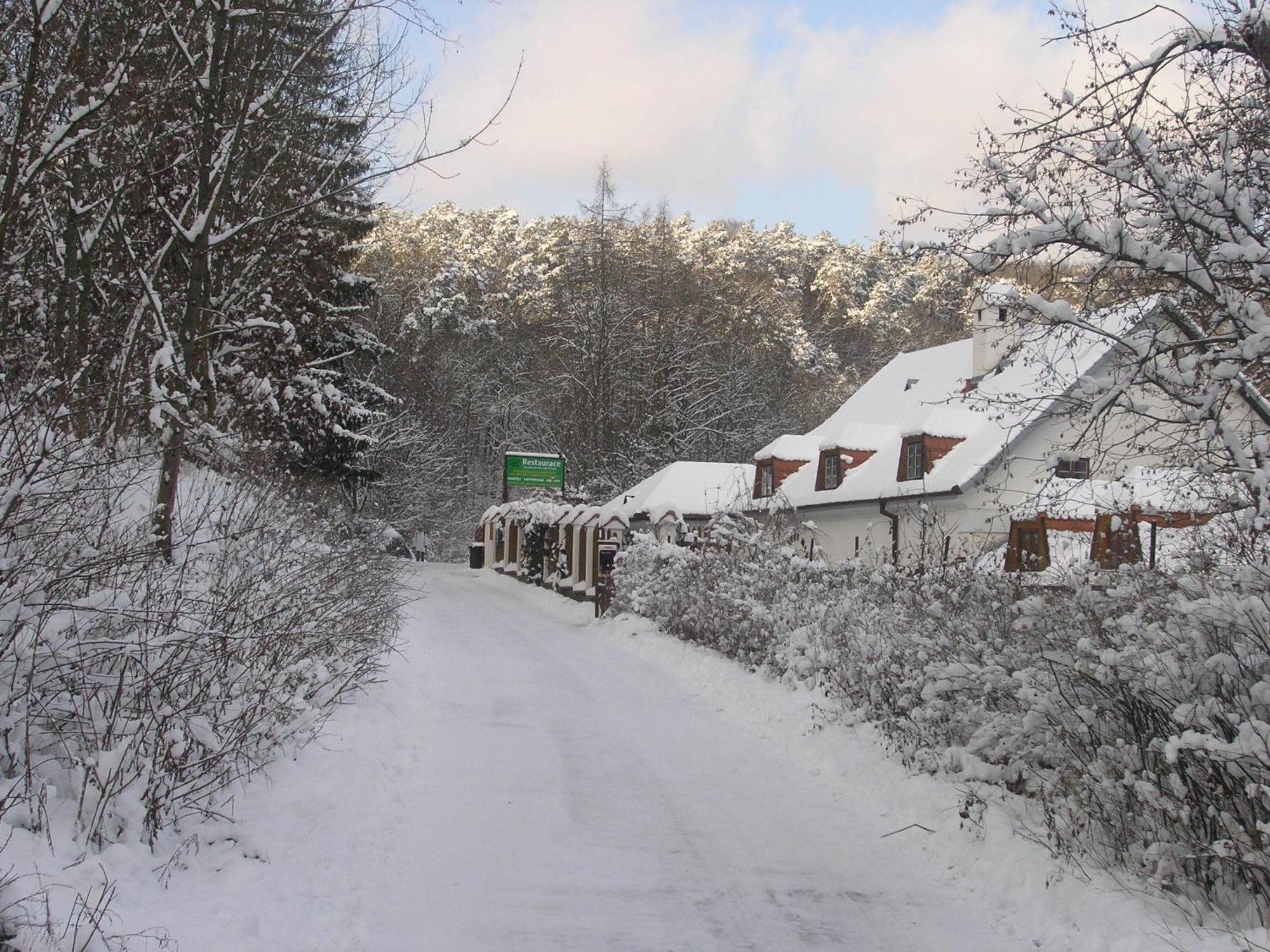 Pension Kadlcuv Mlyn Brno Exterior photo